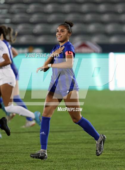 Thumbnail 3 in Broomfield vs. Grandview (CHSAA 5A Championship) photogallery.