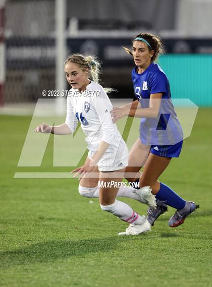 Thumbnail 2 in Broomfield vs. Grandview (CHSAA 5A Championship) photogallery.