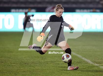 Thumbnail 3 in Broomfield vs. Grandview (CHSAA 5A Championship) photogallery.