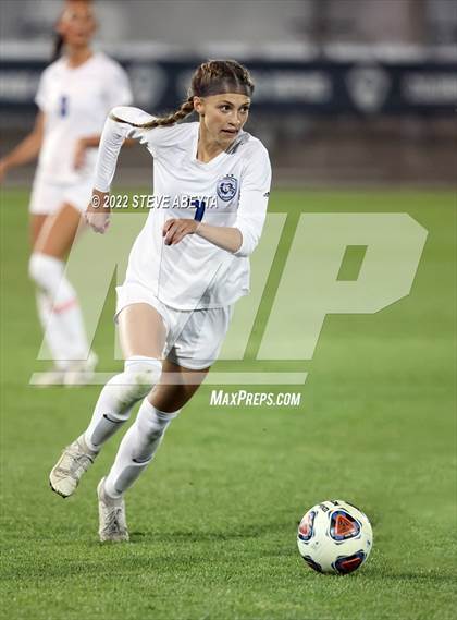 Thumbnail 3 in Broomfield vs. Grandview (CHSAA 5A Championship) photogallery.