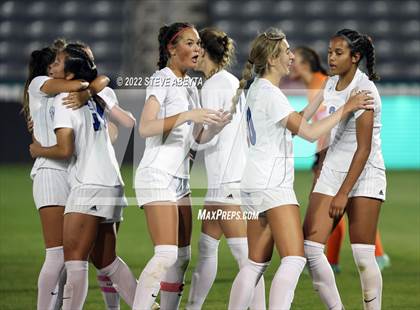 Thumbnail 1 in Broomfield vs. Grandview (CHSAA 5A Championship) photogallery.