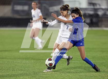 Thumbnail 1 in Broomfield vs. Grandview (CHSAA 5A Championship) photogallery.