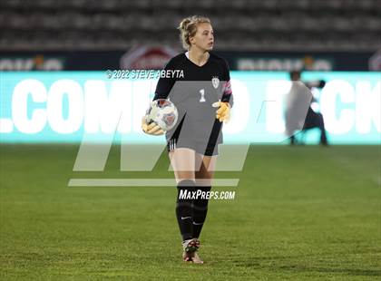 Thumbnail 2 in Broomfield vs. Grandview (CHSAA 5A Championship) photogallery.