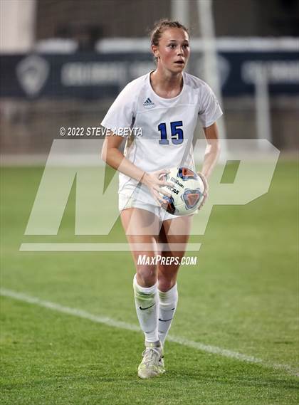 Thumbnail 3 in Broomfield vs. Grandview (CHSAA 5A Championship) photogallery.