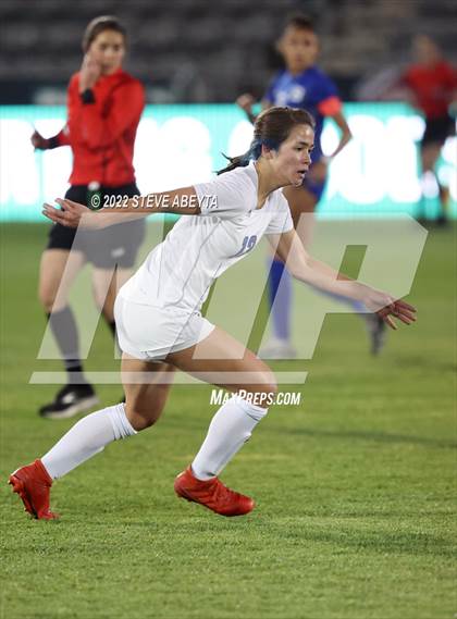 Thumbnail 3 in Broomfield vs. Grandview (CHSAA 5A Championship) photogallery.