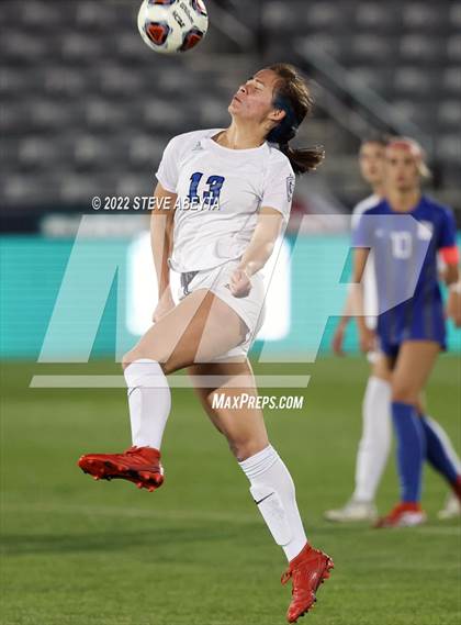 Thumbnail 3 in Broomfield vs. Grandview (CHSAA 5A Championship) photogallery.