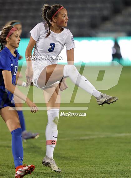 Thumbnail 1 in Broomfield vs. Grandview (CHSAA 5A Championship) photogallery.