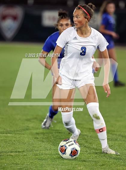 Thumbnail 2 in Broomfield vs. Grandview (CHSAA 5A Championship) photogallery.