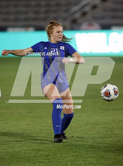 Thumbnail 3 in Broomfield vs. Grandview (CHSAA 5A Championship) photogallery.