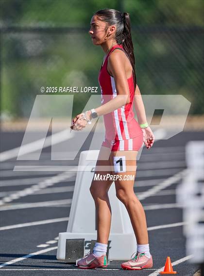Thumbnail 2 in UIL 6A Track & Field Area 13&14 (300M Hurdles) photogallery.