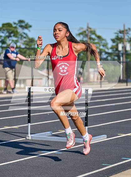 Thumbnail 3 in UIL 6A Track & Field Area 13&14 (300M Hurdles) photogallery.