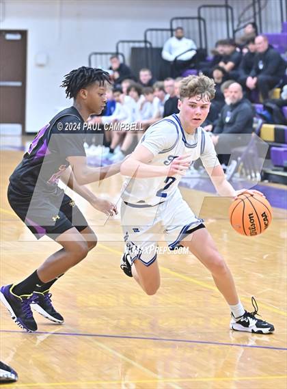 Thumbnail 3 in Mesa vs Valley Christian (Fear the Hop Thanksgiving Tournament) photogallery.