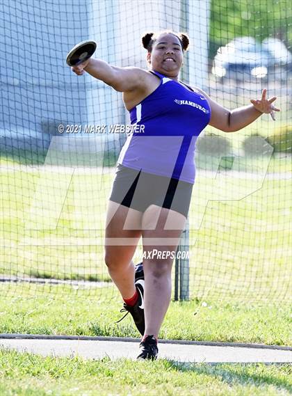 Thumbnail 1 in Williamsville East @ Hamburg photogallery.