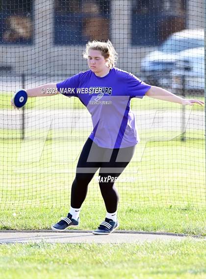 Thumbnail 1 in Williamsville East @ Hamburg photogallery.