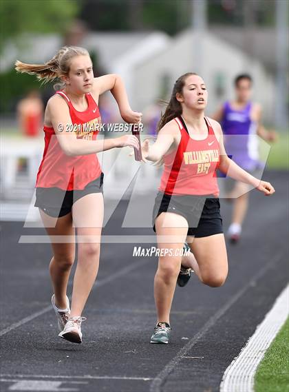 Thumbnail 1 in Williamsville East @ Hamburg photogallery.