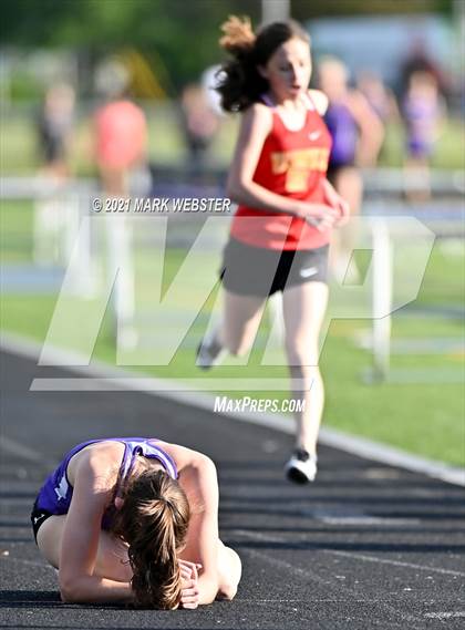 Thumbnail 3 in Williamsville East @ Hamburg photogallery.