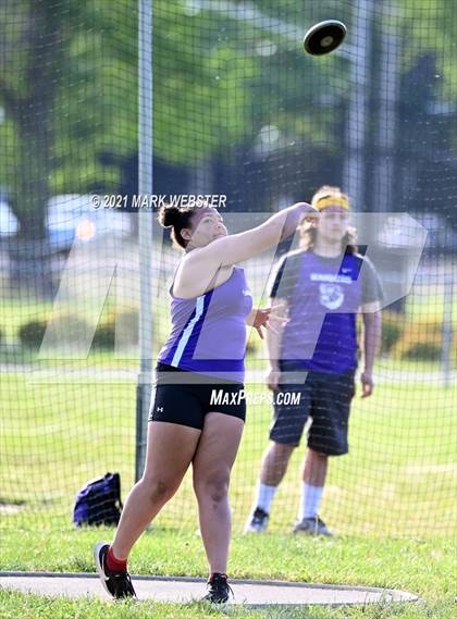 Thumbnail 3 in Williamsville East @ Hamburg photogallery.