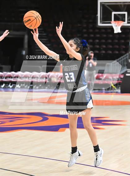 Thumbnail 2 in  Show Low vs. Fountain Hills (AIA 3A Quarterfinal) photogallery.
