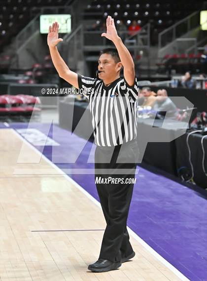 Thumbnail 3 in  Show Low vs. Fountain Hills (AIA 3A Quarterfinal) photogallery.