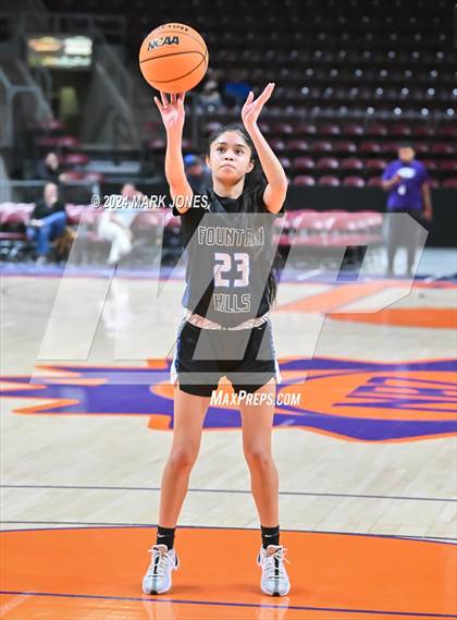 Thumbnail 1 in  Show Low vs. Fountain Hills (AIA 3A Quarterfinal) photogallery.