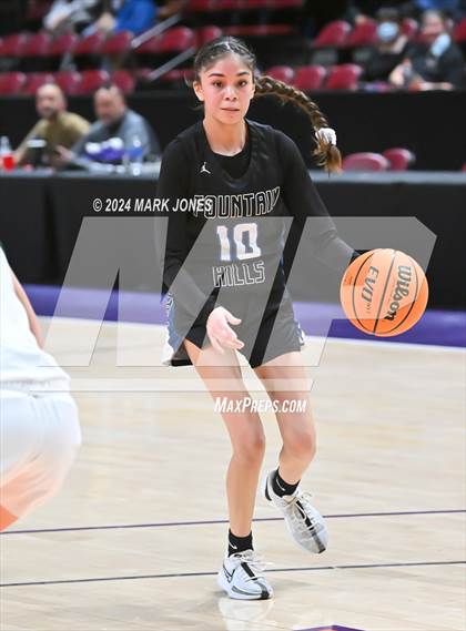 Thumbnail 2 in  Show Low vs. Fountain Hills (AIA 3A Quarterfinal) photogallery.
