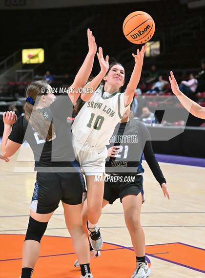 Thumbnail 2 in  Show Low vs. Fountain Hills (AIA 3A Quarterfinal) photogallery.