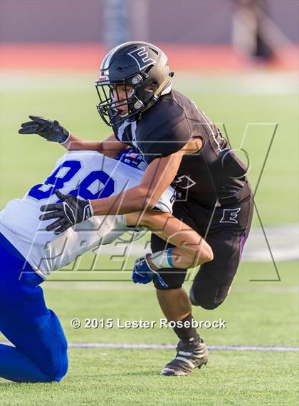 Thumbnail 2 in Weslaco East vs. Del Rio photogallery.