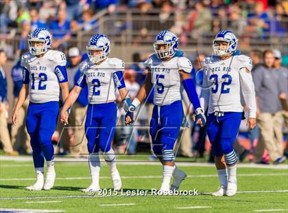 Thumbnail 3 in Weslaco East vs. Del Rio photogallery.
