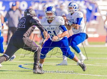 Thumbnail 2 in Weslaco East vs. Del Rio photogallery.