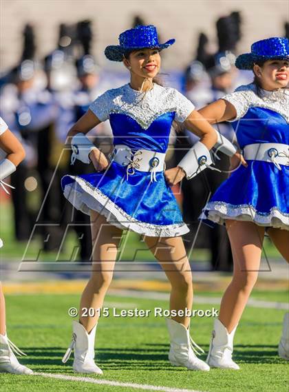 Thumbnail 2 in Weslaco East vs. Del Rio photogallery.