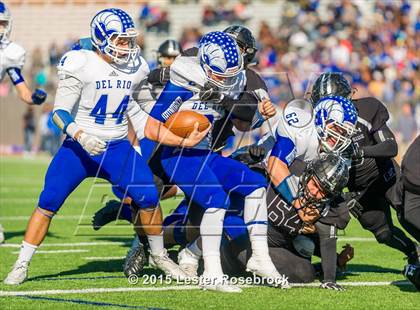 Thumbnail 2 in Weslaco East vs. Del Rio photogallery.