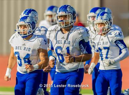 Thumbnail 3 in Weslaco East vs. Del Rio photogallery.
