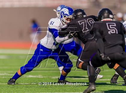 Thumbnail 3 in Weslaco East vs. Del Rio photogallery.