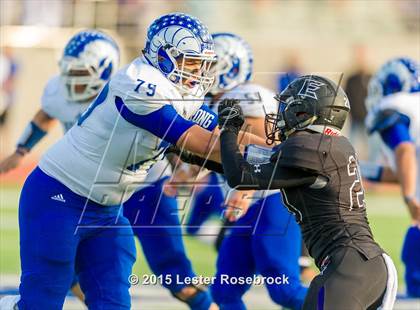 Thumbnail 1 in Weslaco East vs. Del Rio photogallery.