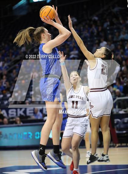 Thumbnail 2 in Fremont vs. Lone Peak (UHSAA 6A Final) photogallery.