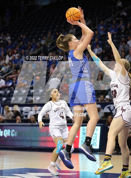 Thumbnail 2 in Fremont vs. Lone Peak (UHSAA 6A Final) photogallery.