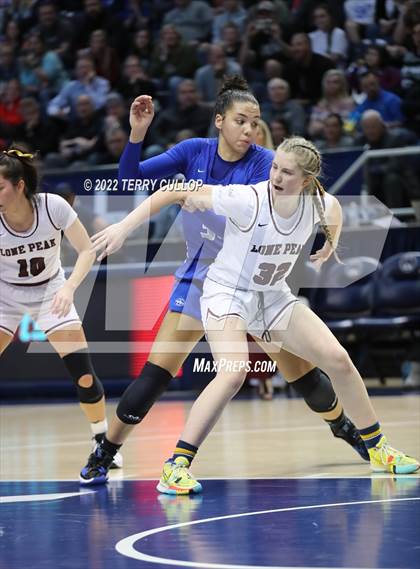 Thumbnail 2 in Fremont vs. Lone Peak (UHSAA 6A Final) photogallery.