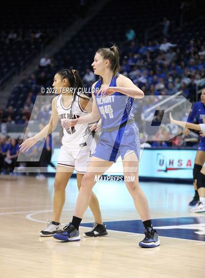 Thumbnail 2 in Fremont vs. Lone Peak (UHSAA 6A Final) photogallery.