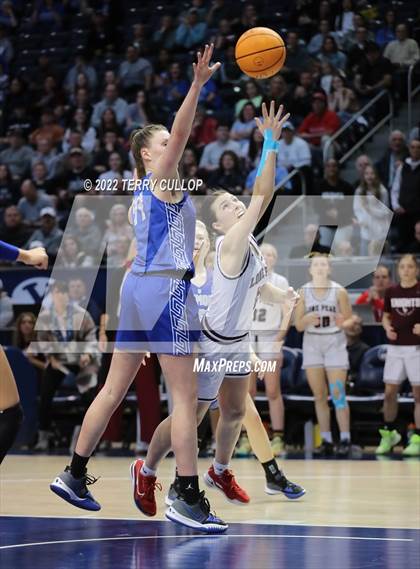 Thumbnail 2 in Fremont vs. Lone Peak (UHSAA 6A Final) photogallery.