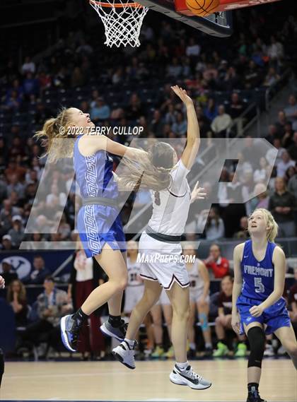 Thumbnail 2 in Fremont vs. Lone Peak (UHSAA 6A Final) photogallery.