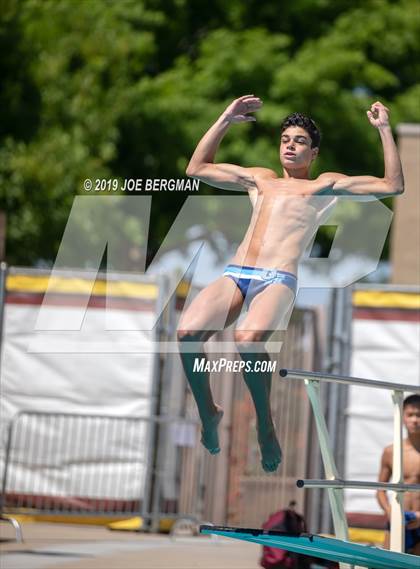 Thumbnail 1 in CIF Diving Championships photogallery.