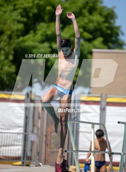 Thumbnail 1 in CIF Diving Championships photogallery.