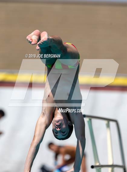 Thumbnail 1 in CIF Diving Championships photogallery.