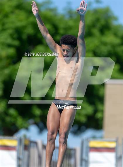 Thumbnail 3 in CIF Diving Championships photogallery.