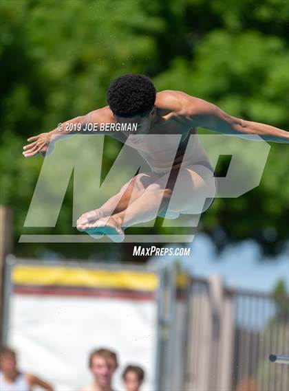 Thumbnail 2 in CIF Diving Championships photogallery.