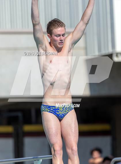 Thumbnail 1 in CIF Diving Championships photogallery.