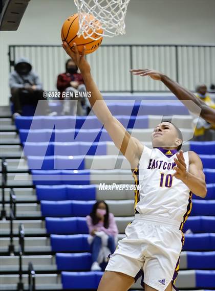 Thumbnail 3 in East Coweta vs Eagle's Landing (The Dream Challenge) photogallery.