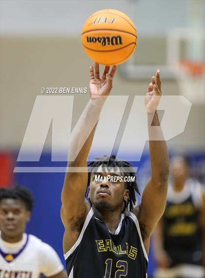Thumbnail 2 in East Coweta vs Eagle's Landing (The Dream Challenge) photogallery.