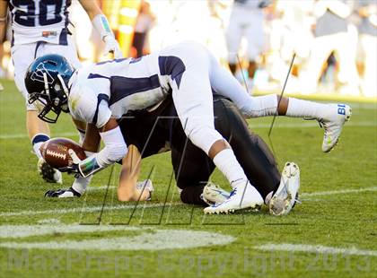 Thumbnail 2 in Valor Christian vs. Fairview (CHSAA 5A Final) photogallery.