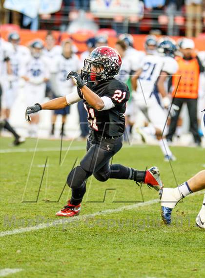 Thumbnail 2 in Valor Christian vs. Fairview (CHSAA 5A Final) photogallery.